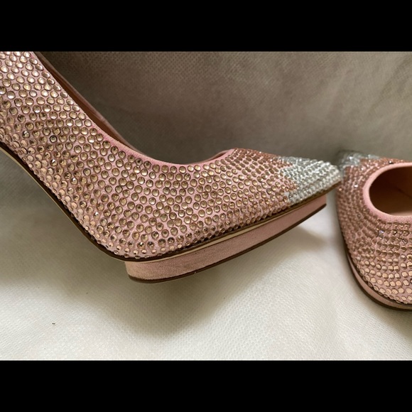 Enzo Angiolini “rockstar” Heels - Picture 10 of 11